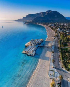 Mondello's Pearl Mondello